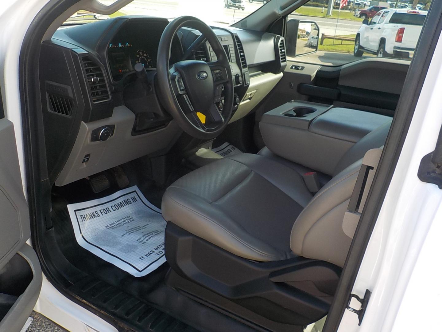 2019 White /Gray Ford F-150 XL SuperCab 6.5-ft. 4WD (1FTFX1E53KK) with an 5.0L V8 OHV 16V engine, 6A transmission, located at 1617 W Church Street, Livingston, TX, 77351, (936) 327-3600, 30.710995, -94.951157 - If anyone needs a nice work truck come help yourself! - Photo#8